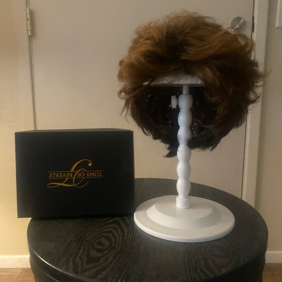 Tony of Beverly Hills short Auburn wig main image 5